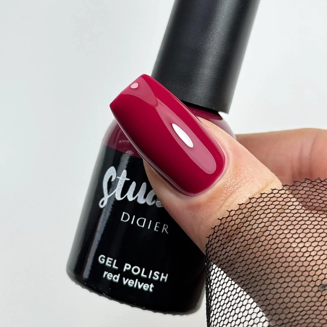 Studios Didier,  хибриден гел лак, "Red Velvet", 8ml
